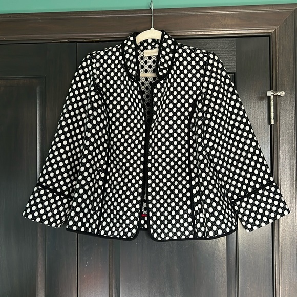 Chico's women’s‎ black and white Jacket Blazer Size 0 (4) - Picture 1 of 8